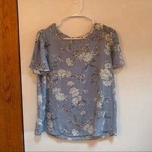 3 for $15 ✨ Flowy professional top!